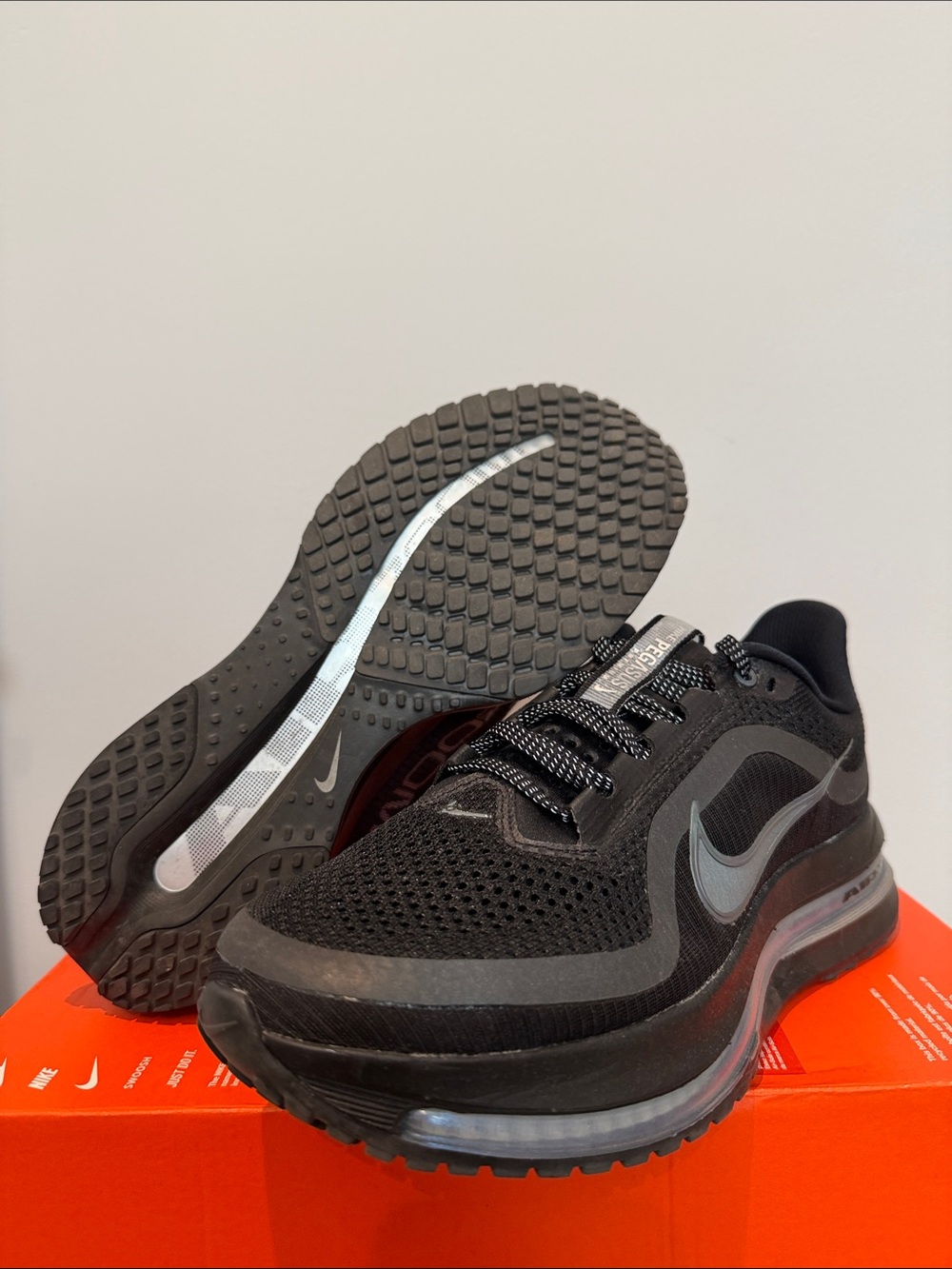 Used Women’s Nike Pegasus Premium Size 9, Men’s 7.5